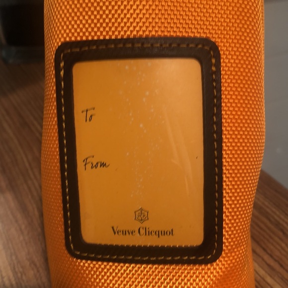 VEUVE CLIQUOT jacket brut champagne bottle sleeve insulated holde… - Picture 5 of 9